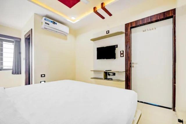 Hotel Sun Palace Удайпур Екстериор снимка
