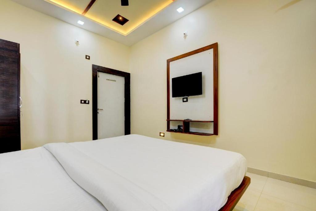 Hotel Sun Palace Удайпур Екстериор снимка
