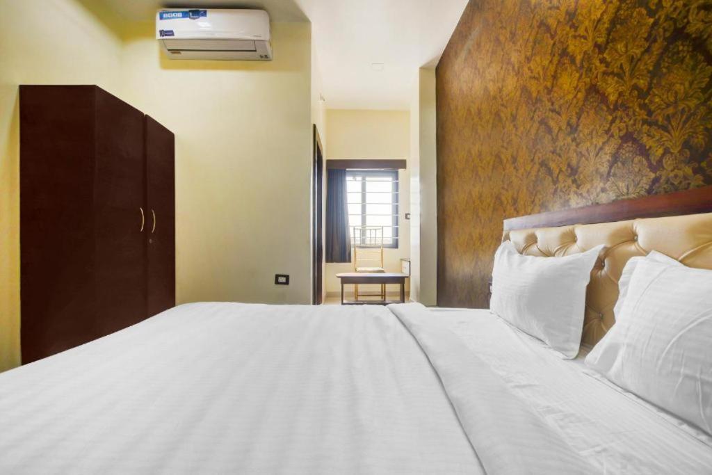 Hotel Sun Palace Удайпур Екстериор снимка